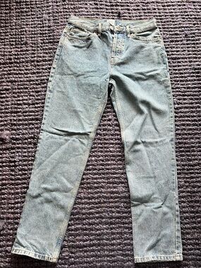 BDG URBAN OUTFITTERS Men’s Straight-Leg Denim Jeans in Light Blue Wash